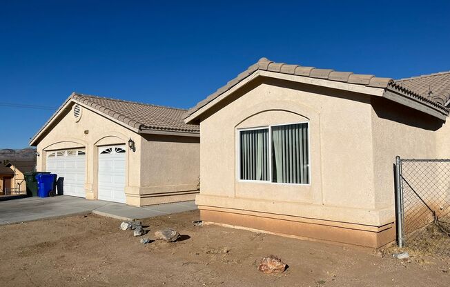 Charming 3 bedroom, 2 bathroom in Victorville!