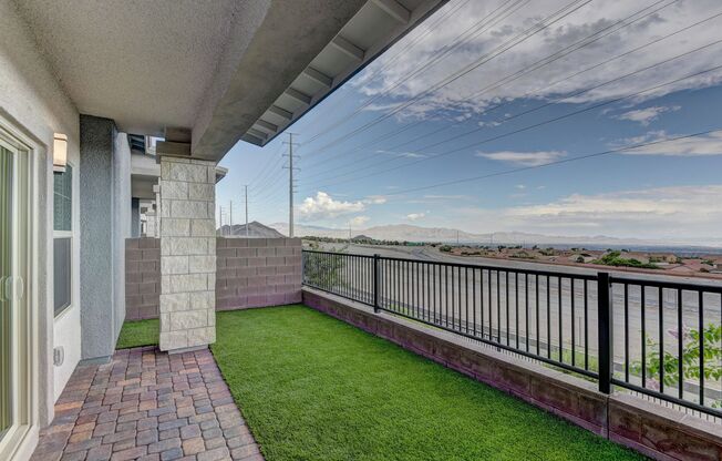 3 beds, 2.5 baths, $2,700, Unit # 1124