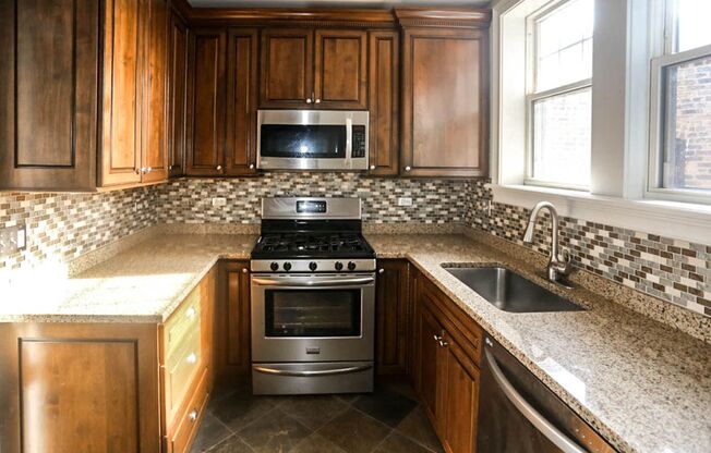4836-38 N. Paulina