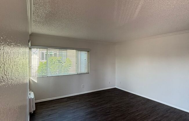 1 bed, 1 bath, 750 sqft, $2,330, Unit 1410