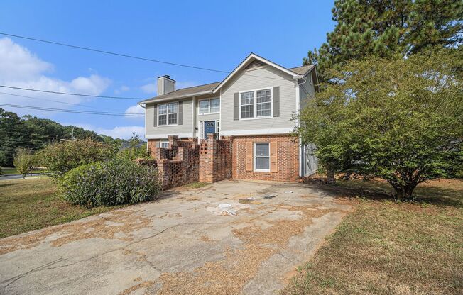 4 Bedroom 2 Bath House