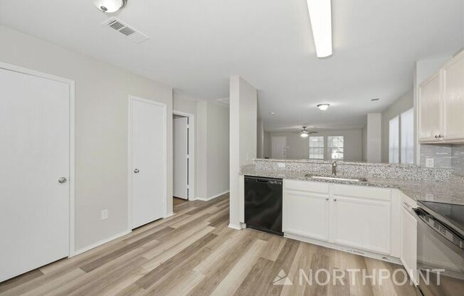 3075 SAINT NICHOLAS DR