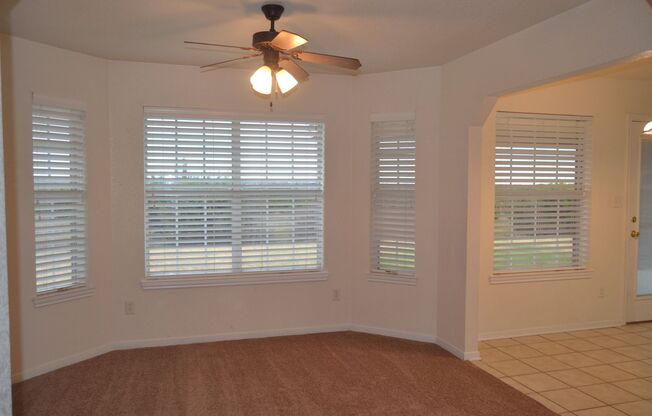 Available for immediate move in! Fall in love on Venetian!
