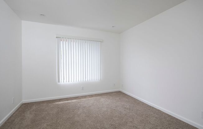 2 beds, 2 baths, 965 sqft, $2,895, Unit 319