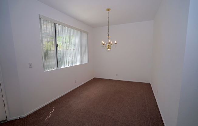 Mountain View Home for Rent in Saugus!