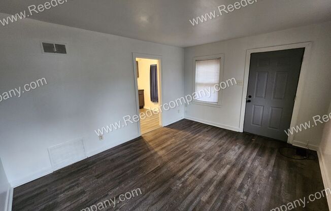 2 beds, 1 bath, $1,150, Unit UNIT 1