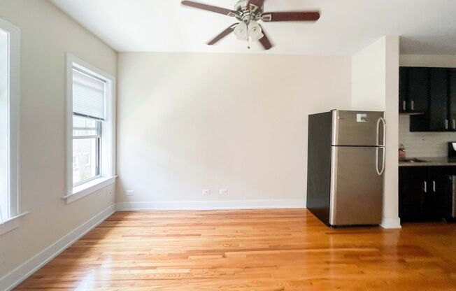 1 bed, 1 bath, 670 sqft, $1,775, Unit 1930-3