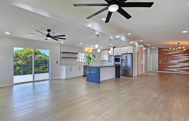 Waialae Nui Ridge - Renovated 4 bedroom, 3 bath residence designed Val Ossipoff