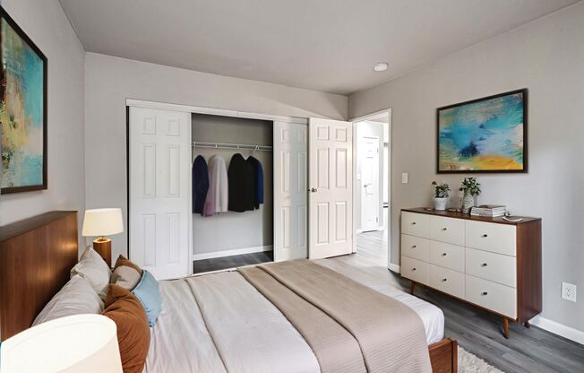 2 beds, 1 bath, 975 sqft, $1,299, Unit 5010 - 201