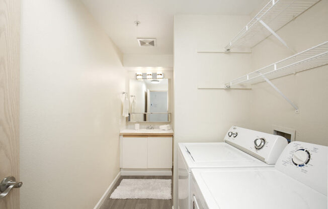 Laundry Room at Casa Blanca Apartment Homes, Washington, 98204