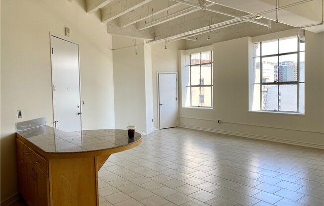 1 bed, 1 bath, 800 sqft, $2,300, Unit 1125