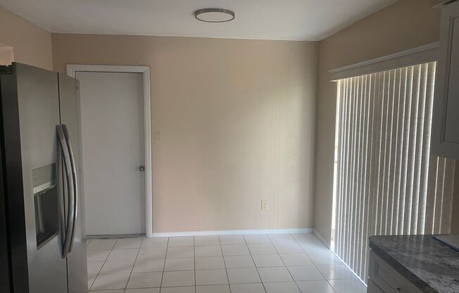 2 beds, 2 baths, $1,900