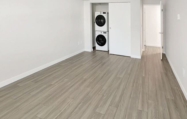 2 beds, 1 bath, 830 sqft, $1,945, Unit 306