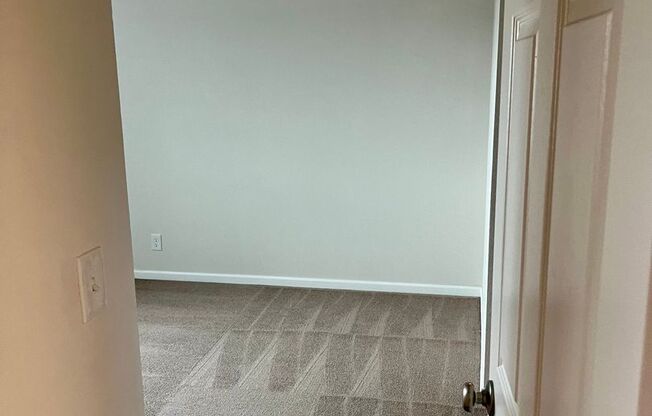 2 beds, 2 baths, 950 sqft, $2,800, Unit 521