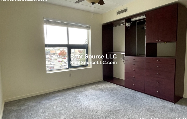 2 beds, 2 baths, 1,043 sqft, $3,200, Unit 304