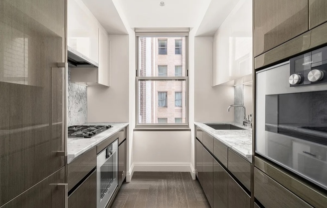 303 PARK AVE S