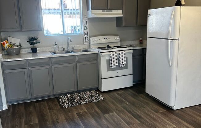 1 bed, 1 bath, 525 sqft, $965, Unit 4323-12