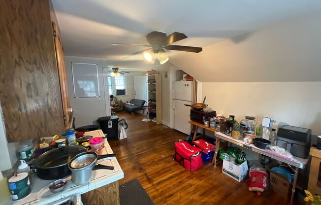 3 beds, 1 bath, 1,011 sqft, $2,500, Unit 19 Woodland St. - 3rd Fl
