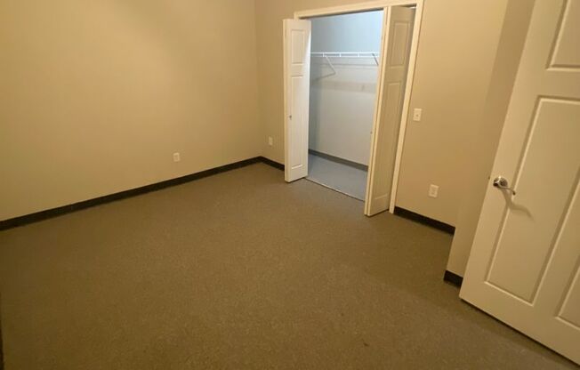 2 beds, 2 baths, 1,100 sqft, $850, Unit 616