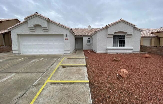 Look at this beautiful One-Story home in the Northwest!