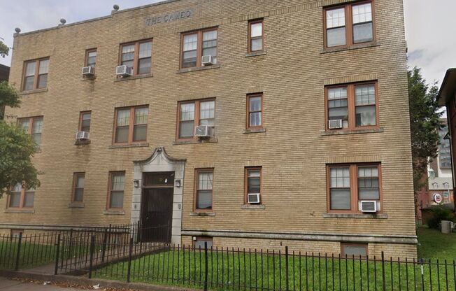 27 Congress Street