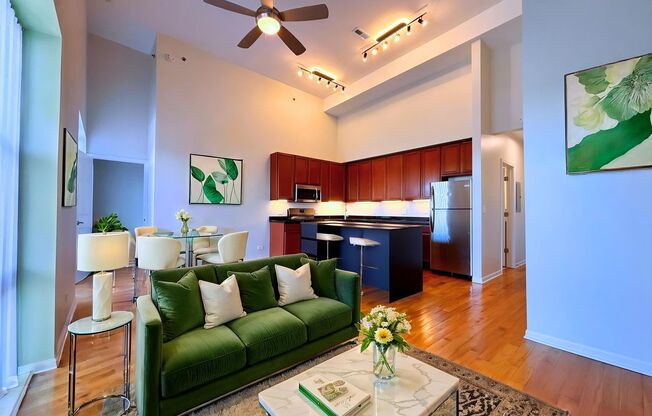 1 bed, 1 bath, $1,885, Unit E4