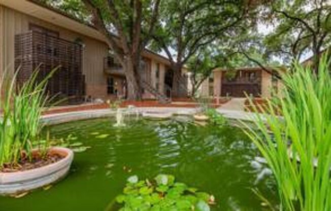 1 bed, 1 bath, 840 sqft, $1,095, Unit 7202