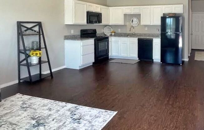 3 beds, 2 baths, $1,160, Unit Large 3-Bedroom Townhome at North Pointe – 11800 N Western Ave, OKC