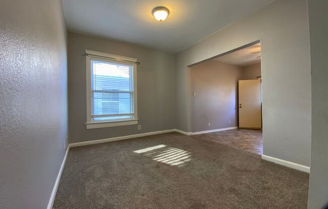 2 beds, 1 bath, $1,100, Unit 3633-2