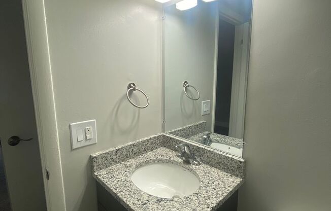 2 beds, 1.5 baths, 1,050 sqft, $2,025, Unit 3402 #104