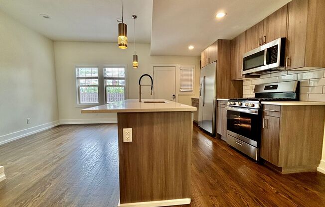Roanoke Apartments