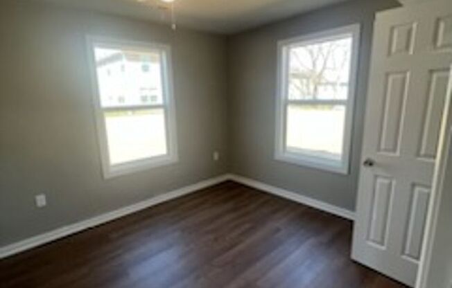 3 beds, 2 baths, $1,200