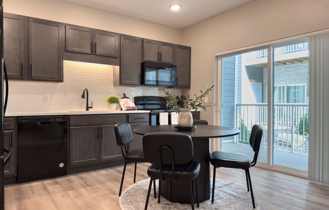 2 beds, 2.5 baths, 1,381 sqft, $2,599, Unit 4321-4