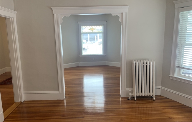 2 beds, 1 bath, $2,500, Unit 1