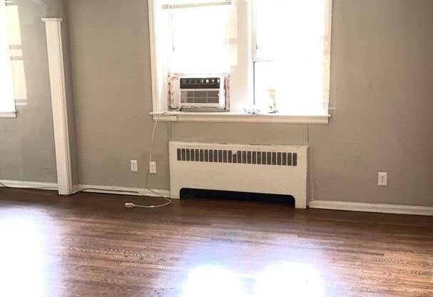 1 bed, 1 bath, 800 sqft, $1,295, Unit Unit 9-D