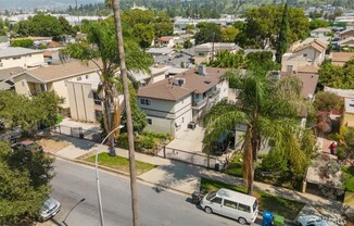 3131 PERLITA AVE