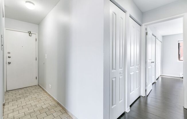 1 bed, 1 bath, 595 sqft, $1,850, Unit 506
