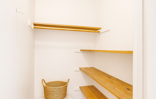 Green Ave Apartments (1 of 3)