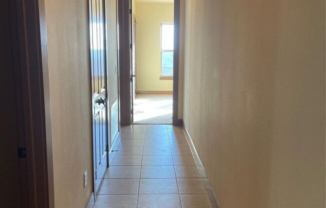 2 beds, 2.5 baths, $2,900, Unit # 401