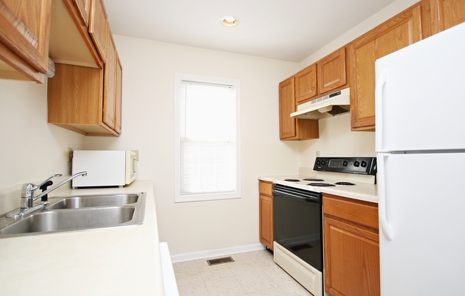 3 beds, 2.5 baths, $1,855, Unit Strib202#A