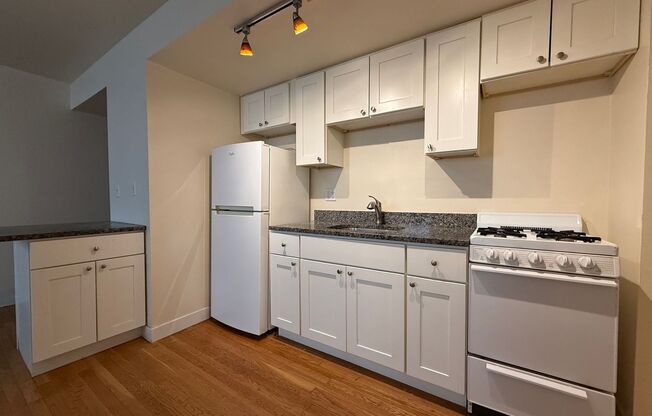 1639 Farwell