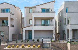 Modern 2 Bedroom, 3 Story Home in Summerlin Las Vegas!