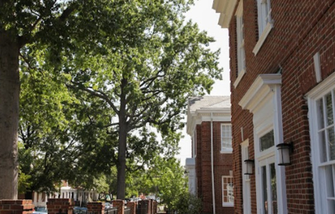 1 bed, 1 bath, 482 sqft, $1,325, Unit L108