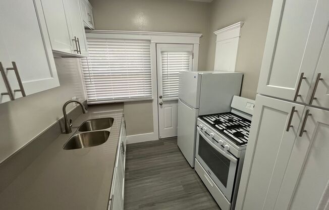 Studio, 1 bath, $1,365, Unit H