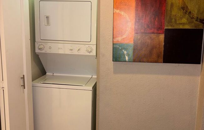1 bed, 1 bath, $1,750, Unit 218