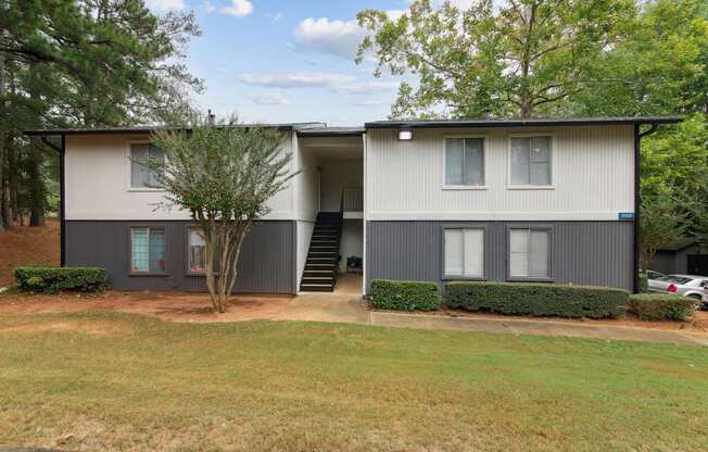 Riverwood Apartments in Roswell, GA Apartment Exterior