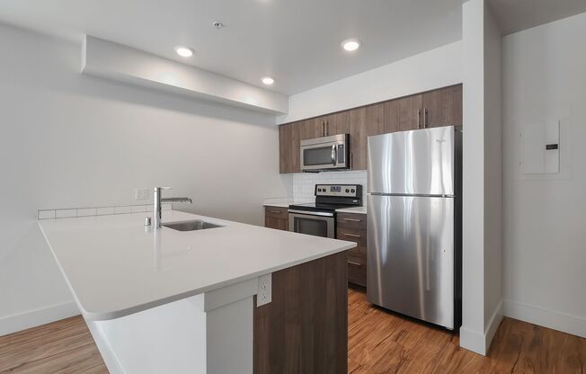 1 bed, 1 bath, 703 sqft, $2,625, Unit 505