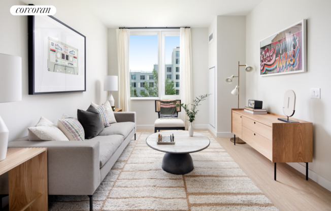30 77 VERNON BLVD