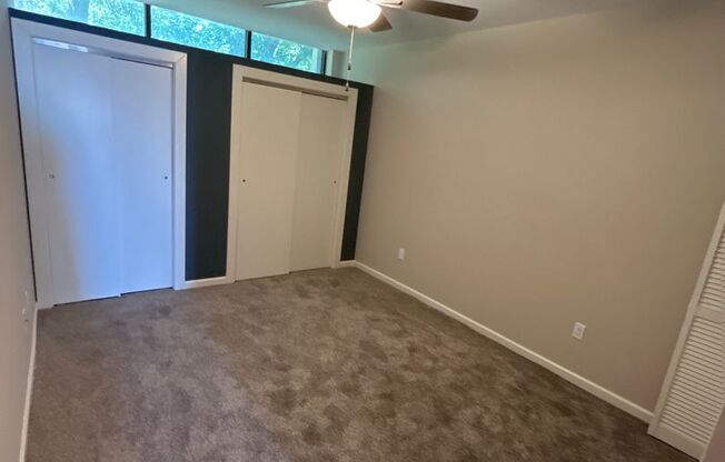 Studio, 1 bath, 500 sqft, $995, Unit 07