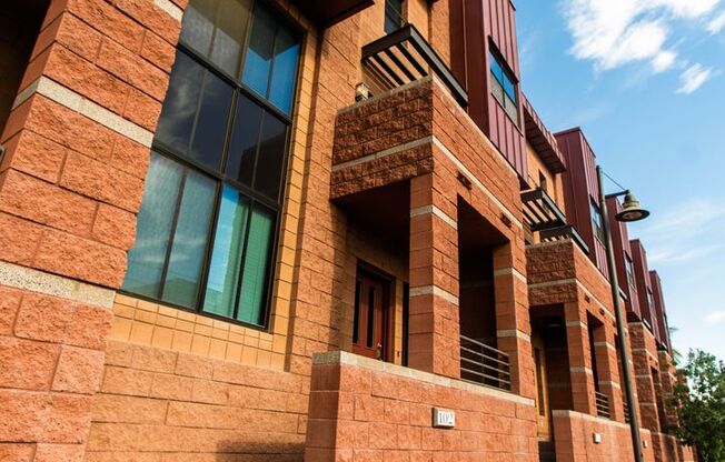 Downtown Tempe 2 Bedroom with LOFT 2 Bathroom, 2 Car Garage